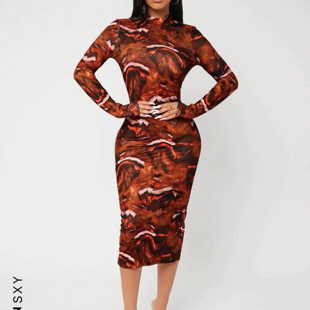 Tie dye with split at the back, body con dress.